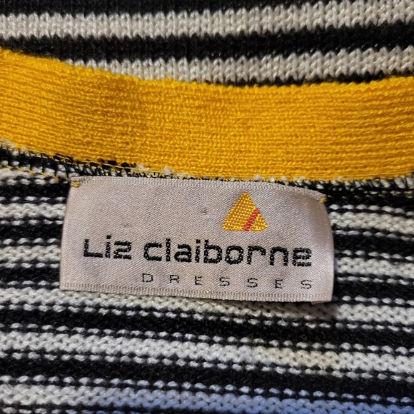 Liz claiborne vintage women's two piece sweater jacket and skirt size small - Picture 10 of 13